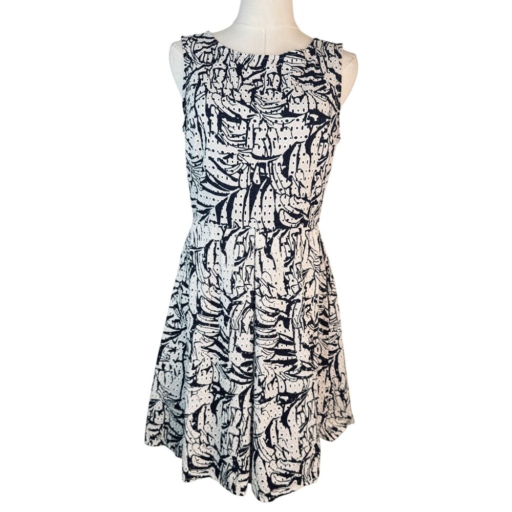 Taylor Size 6 Navy & White Abstract Print Sleeveless Dress